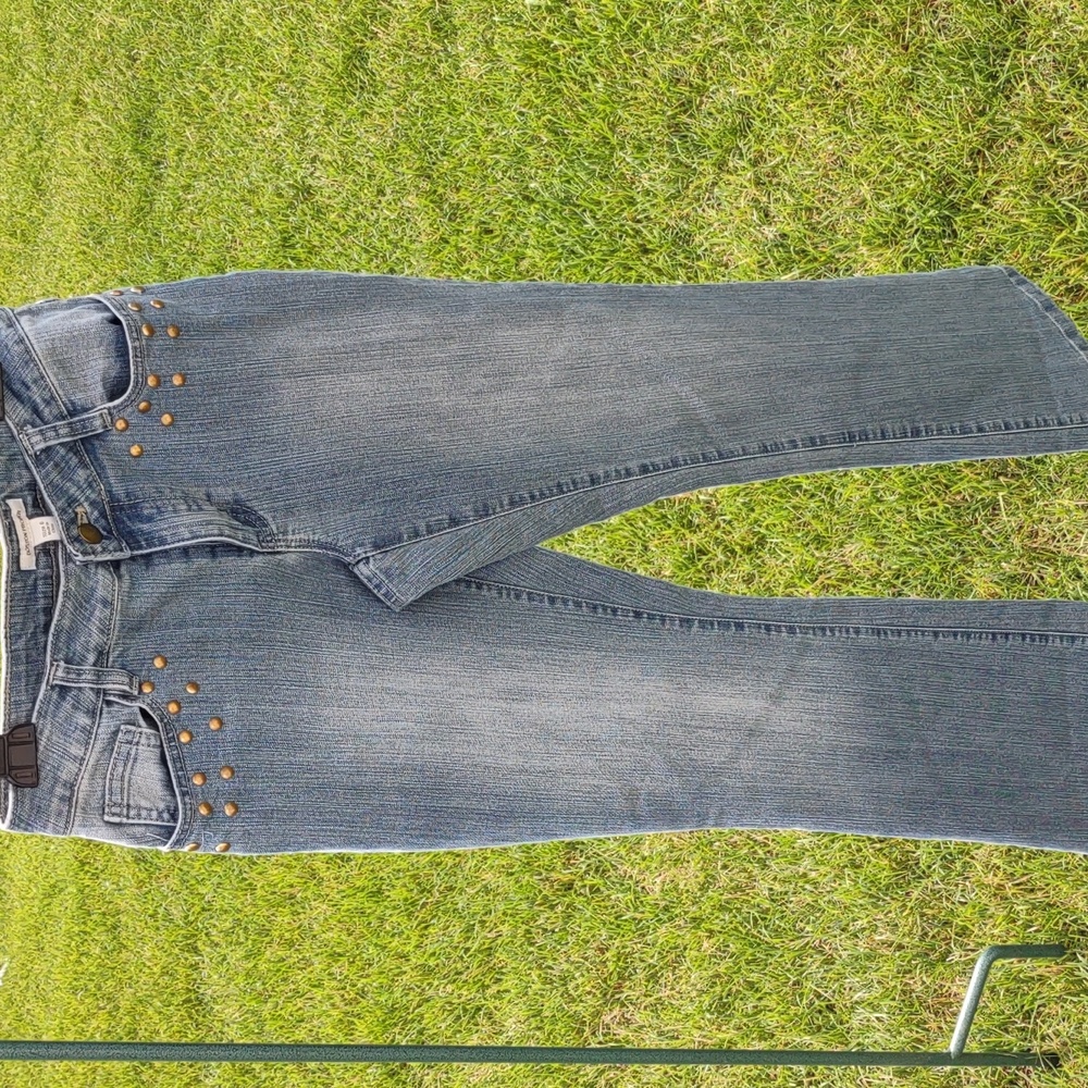 BOSTON PROPER EMBELLISHED JEANS SIZE 6